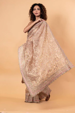 12 Draping Styles for Banarasi Silk Sarees to Look Slim