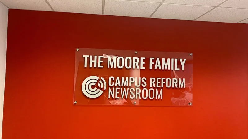 What Are the Benefits of Acrylic Signs in Charlotte?